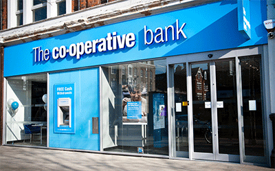 영국-Co-Operate-Bank-건물